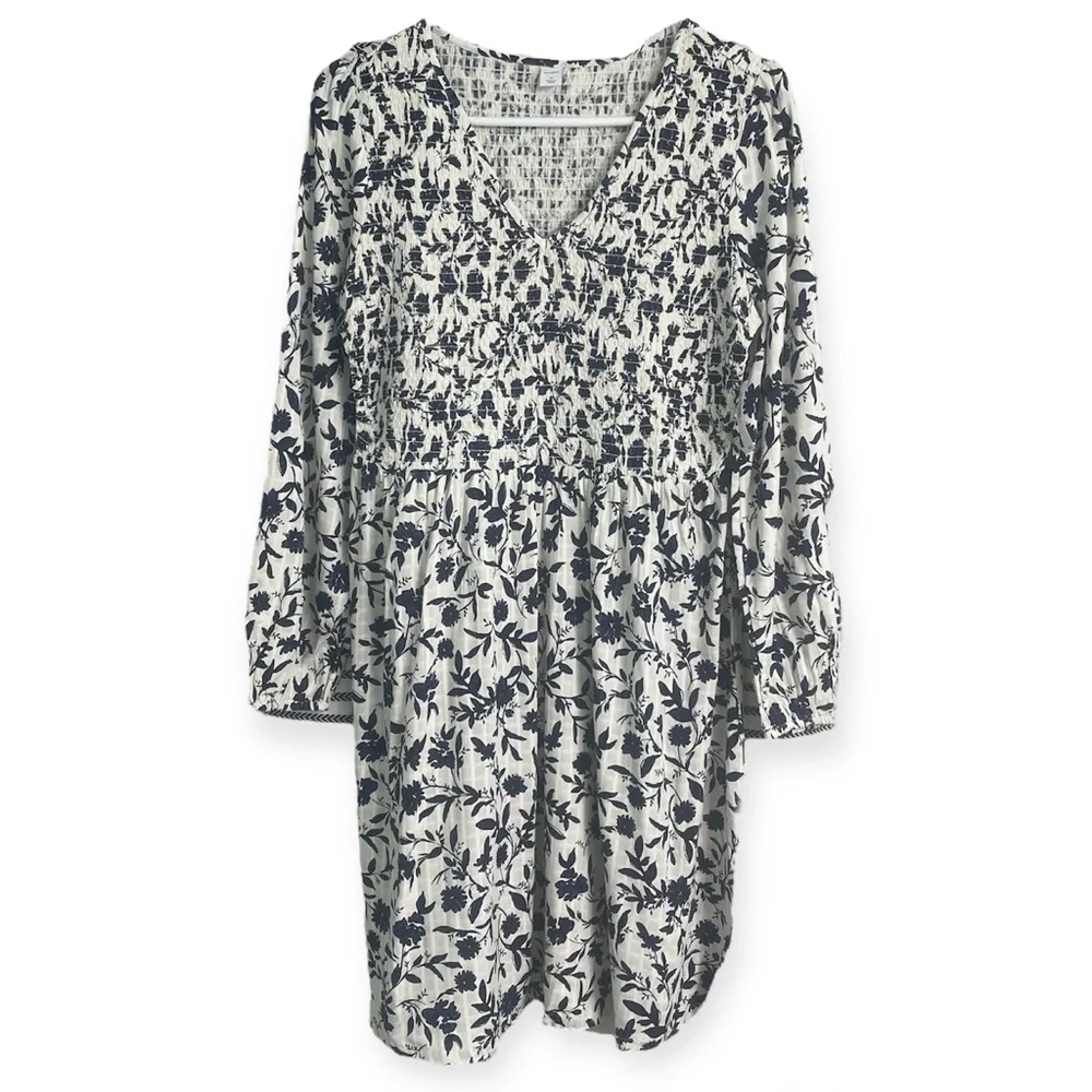Old Navy Smocked V- Neck Floral Print Feminine Boho Dress Size Medium - Picture 3 of 11